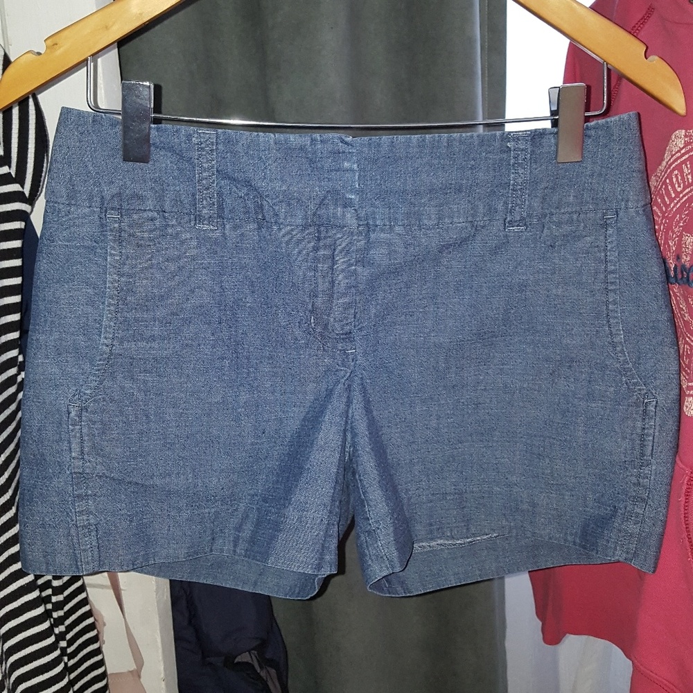 Daisy Fuentes shorts blue jean look